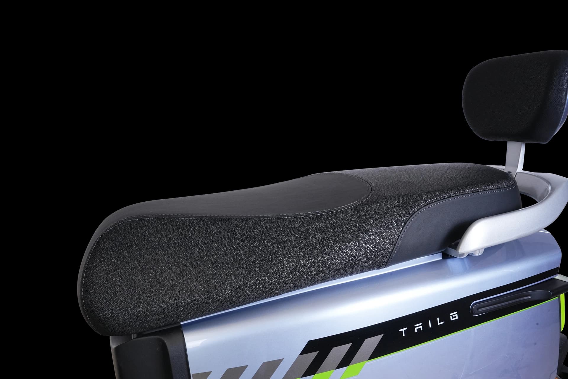F52 detail 3